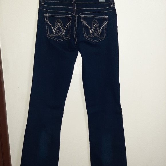 Jeans - Picture 2 of 5